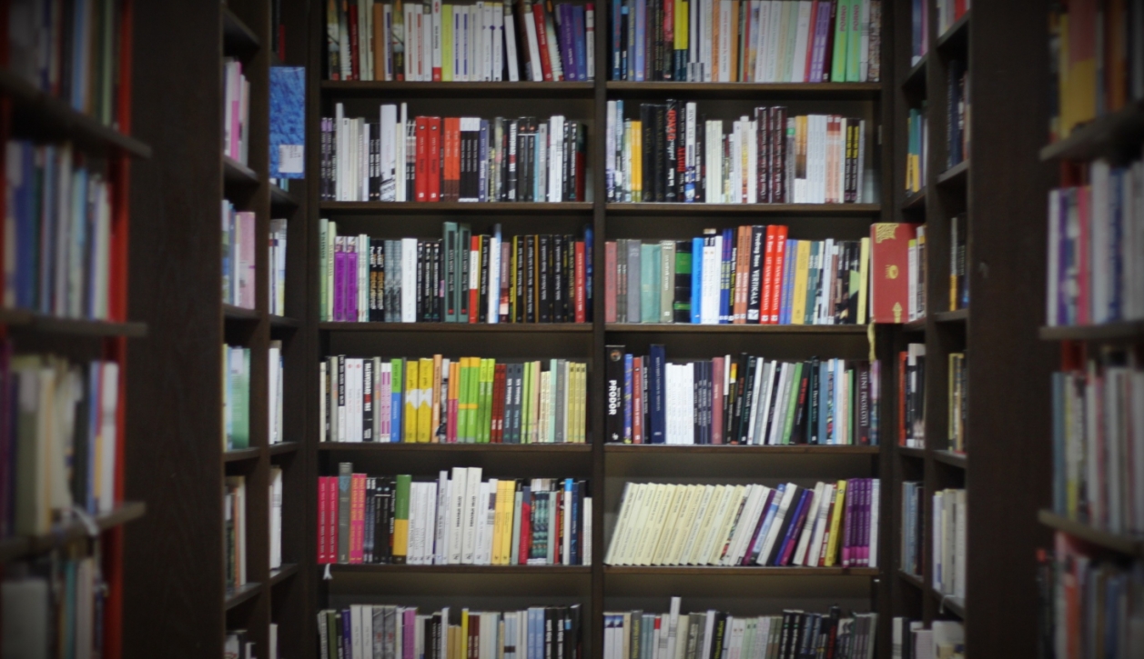 Działania bibliotekarzy z Zduńskiej Woli zmieniają życie niewidomych przez organizację warsztatów